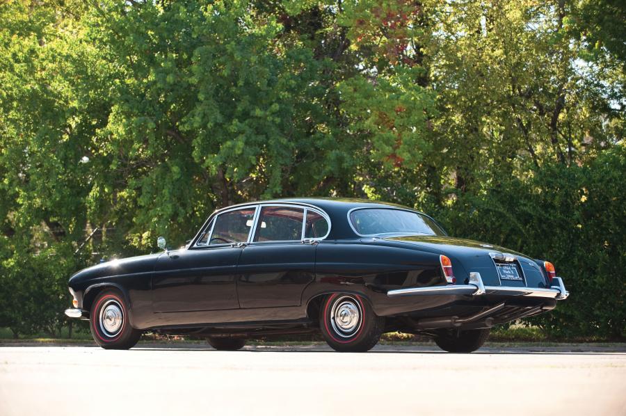  Jaguar Mk X Sedan 1964 года  (фото 2 из 2)